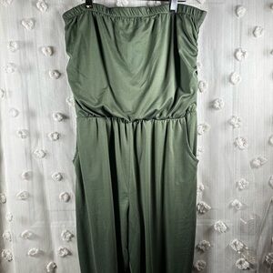 Almost Famous Women’s Strapless Olive Green Jumpsuit Size Large